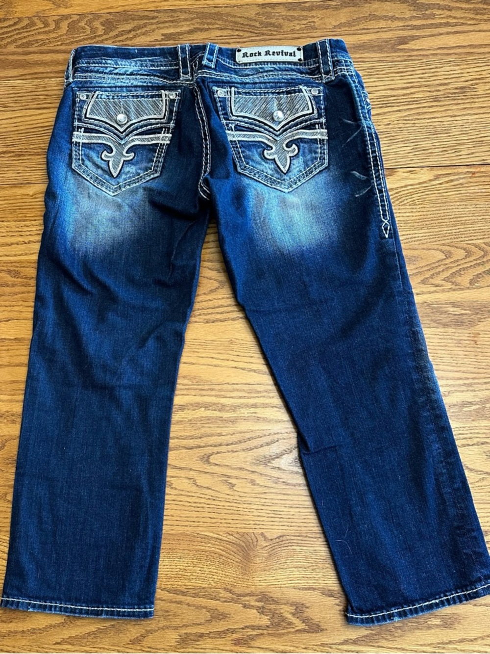 Rock Revival Women’s Blue Straight-Leg Capri Jeans with Embroidered Back Pockets